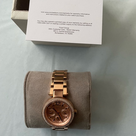 New Michael Kors watch, rose gold/pink detail. worn once